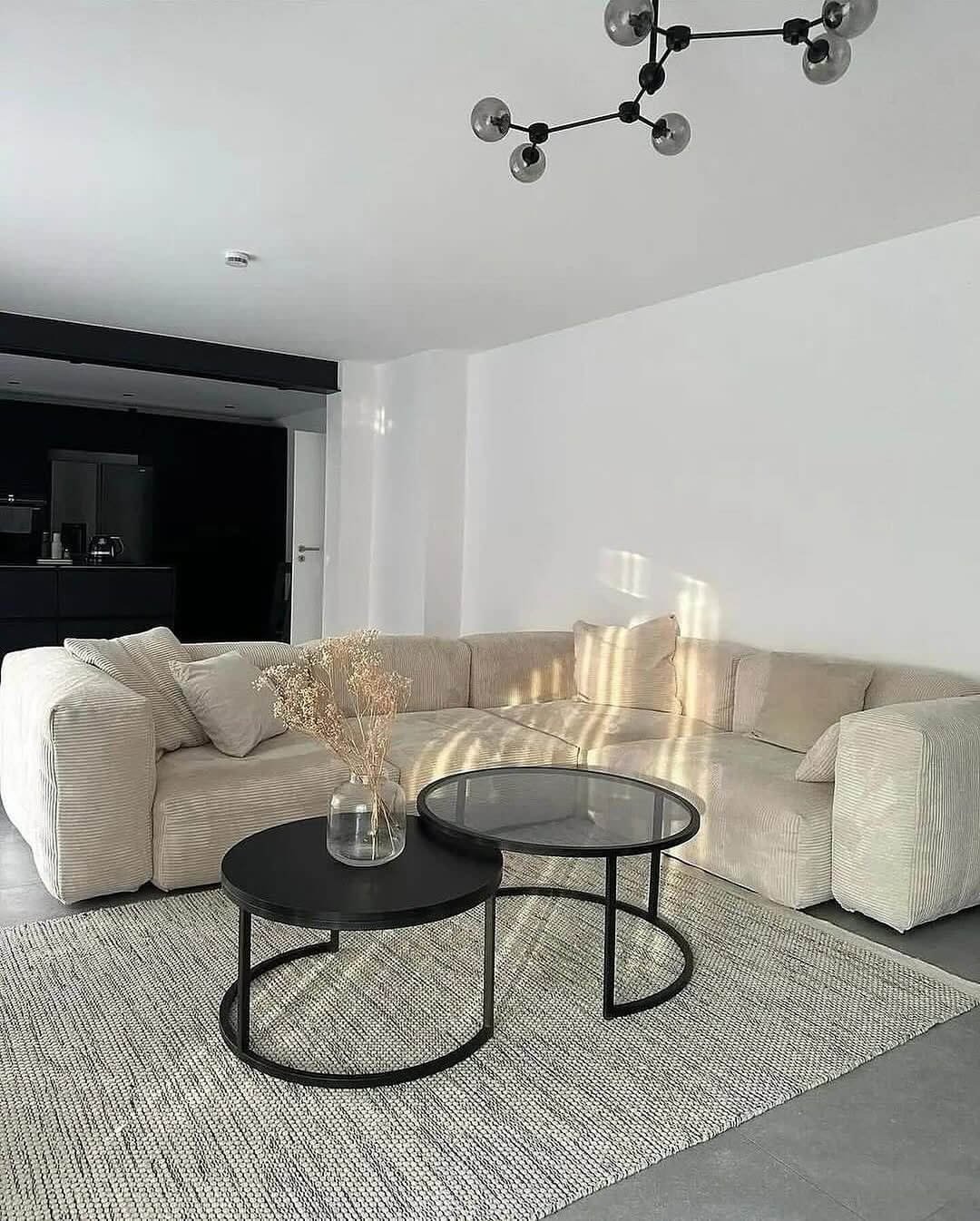 Creating a Warm and Stylish Living Room with Neutral Colors