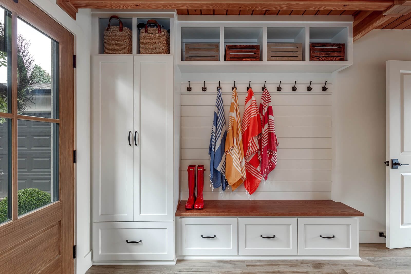 Stylish and Functional Entryway