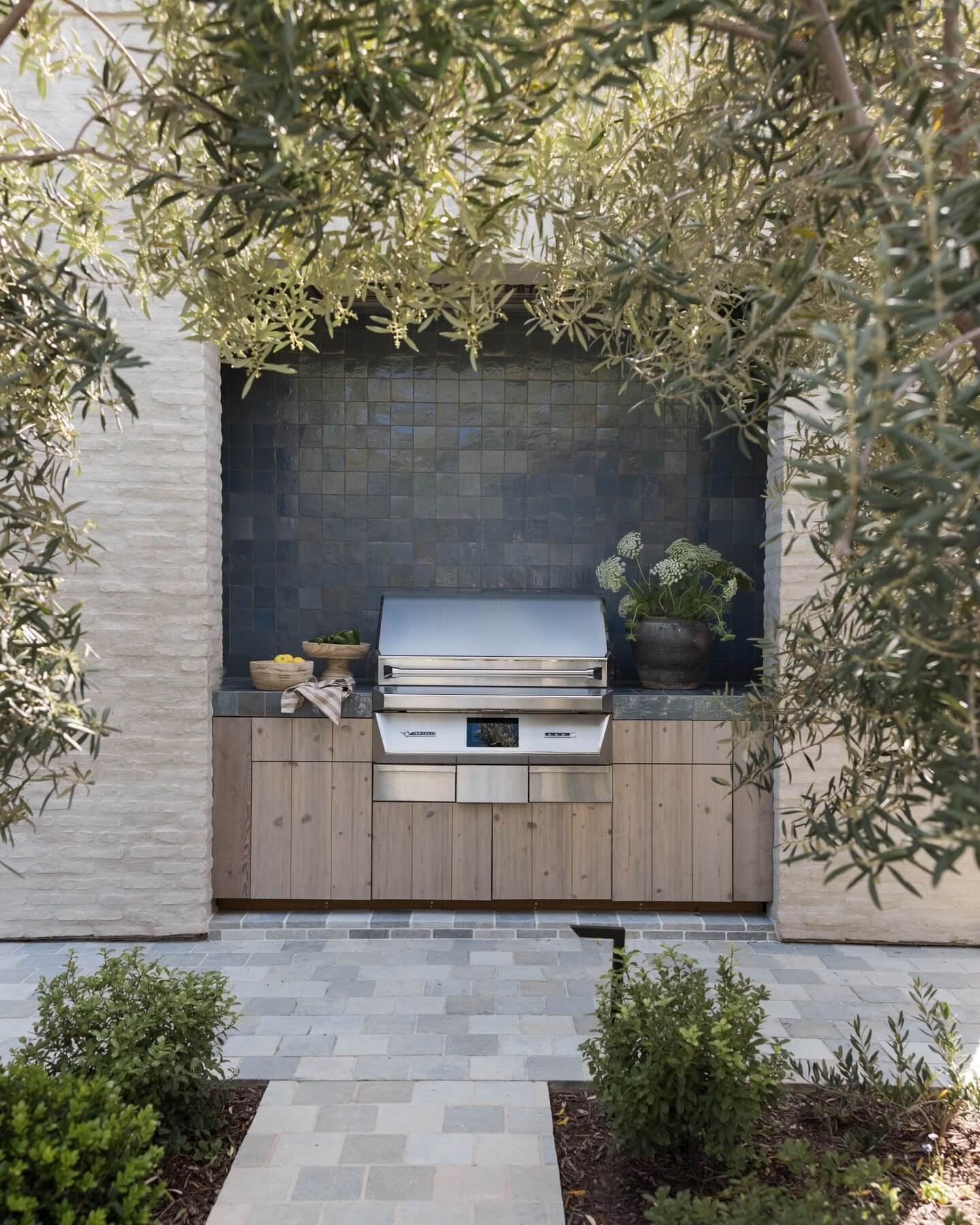 Blend of Modern & Natural