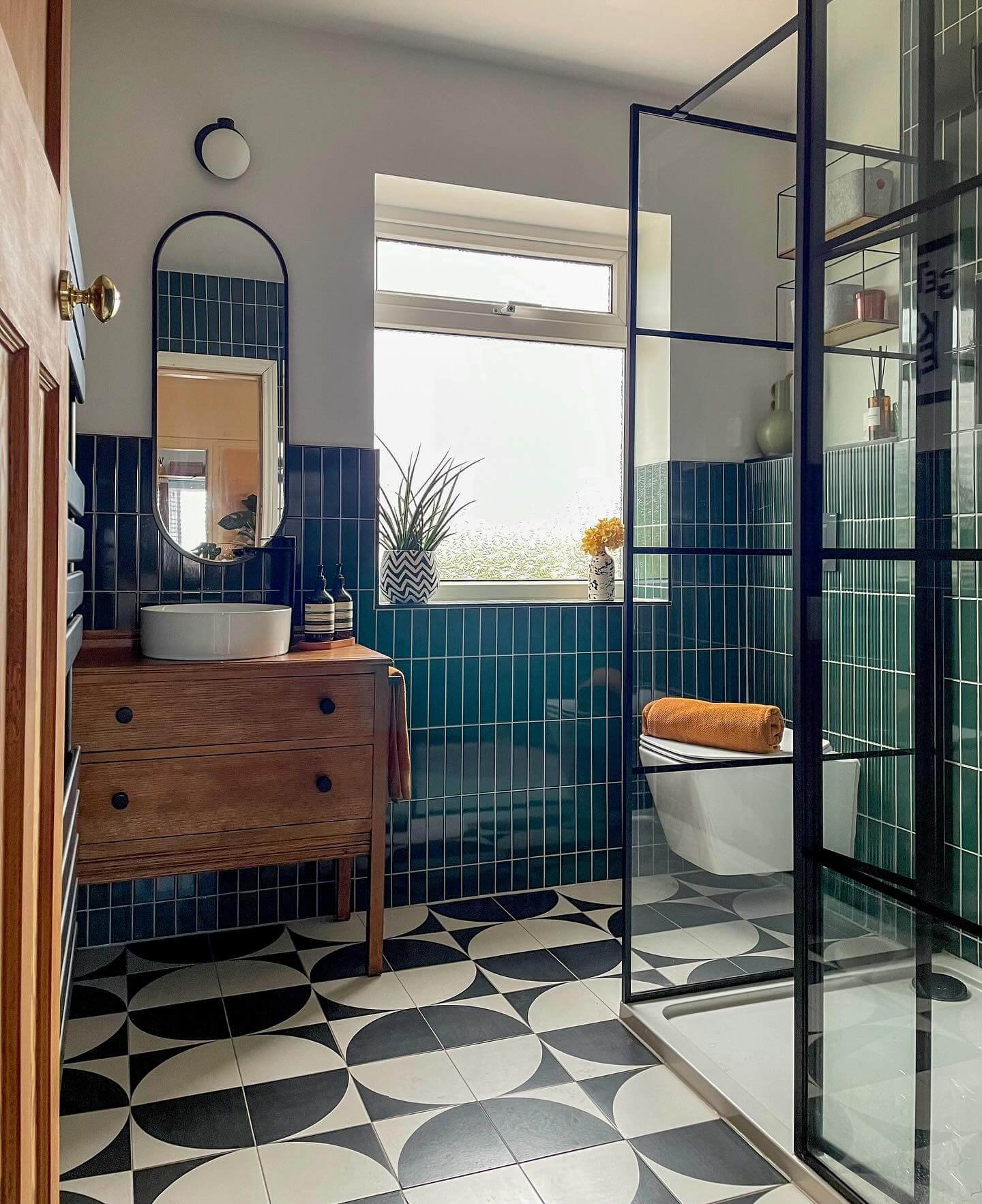 Emerald Green Bathroom Elegance