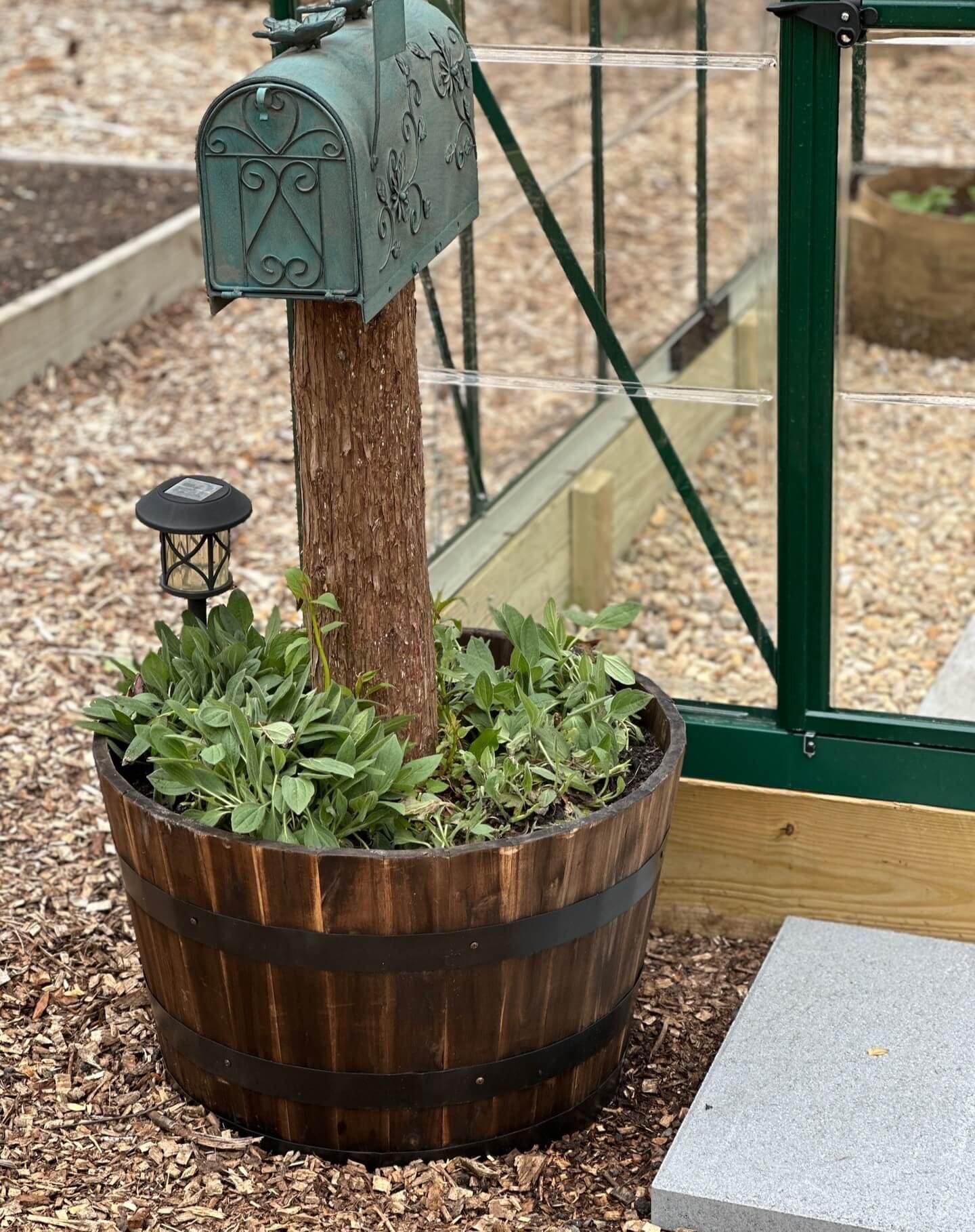 Rustic planter for mailbox charm