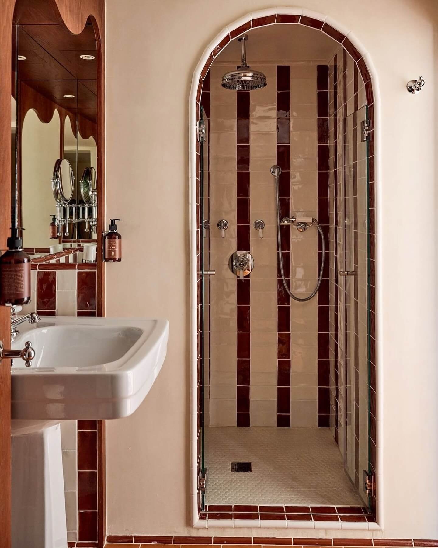 Stylish Tiny Powder Rooms